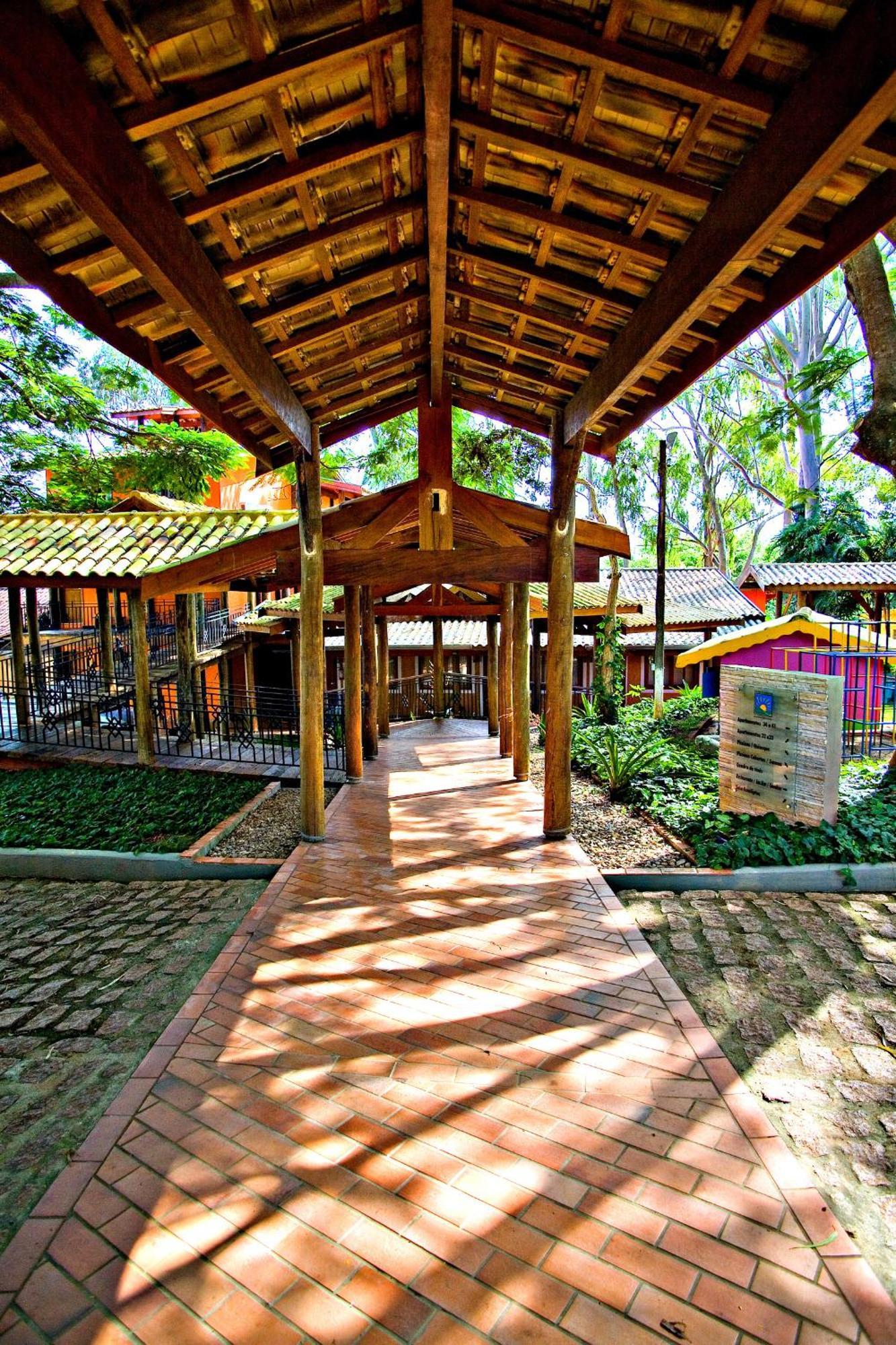 Hotel Fazenda Santa Monica Louveira Esterno foto